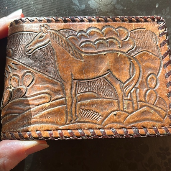 Vintage Embossed leather, bifold wallet, horse , Mexico - Picture 5 of 16